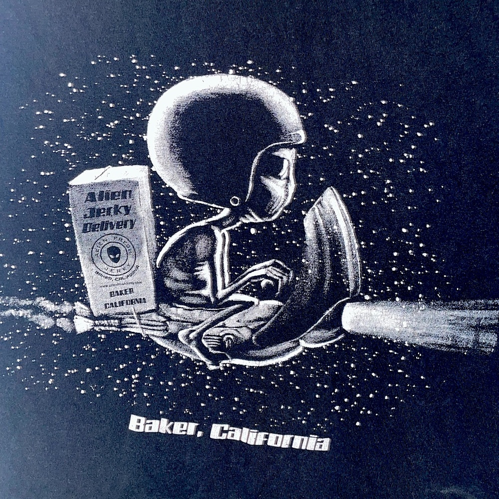 Alien Jerky Shirt Womens Medium Black Graphic Tee with Short Sleeves.